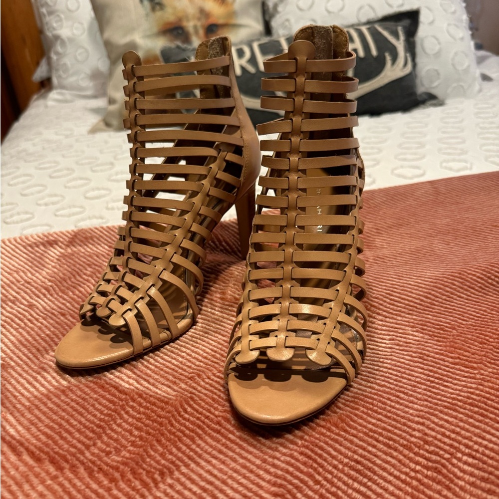 Gently Worn - Elie Tahari Tan Gladiator Strap Leather Heeled Sandals - Size 37